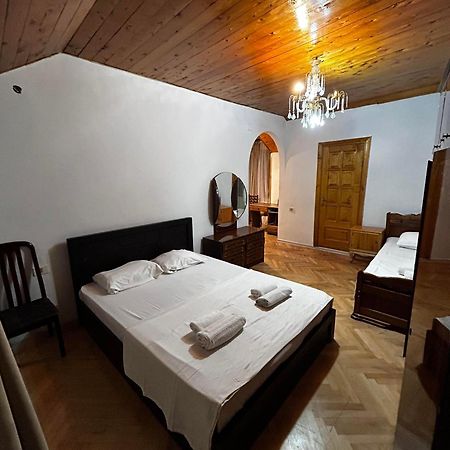 Duma Hotel Tbilisi Esterno foto