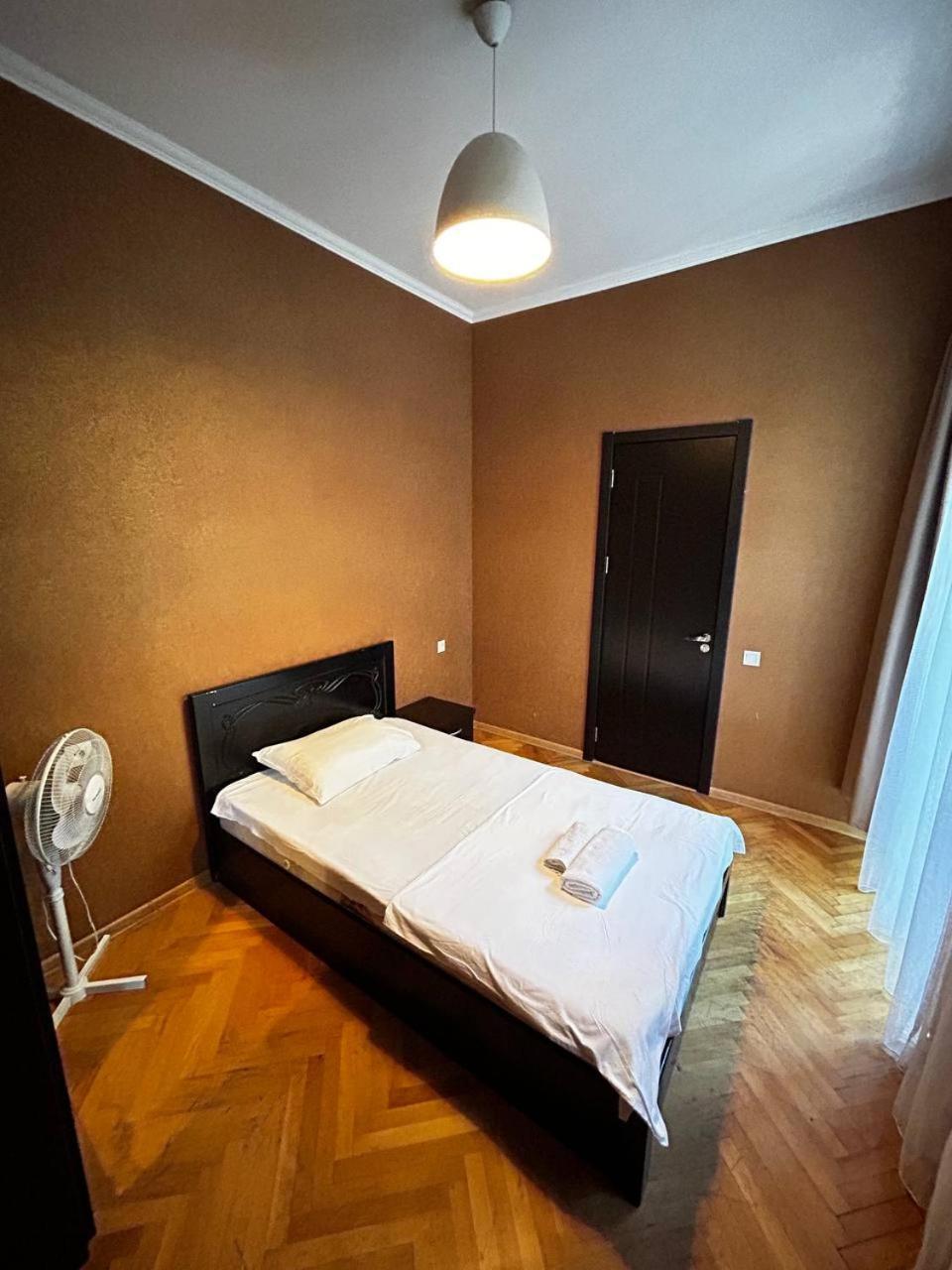 Duma Hotel Tbilisi Esterno foto