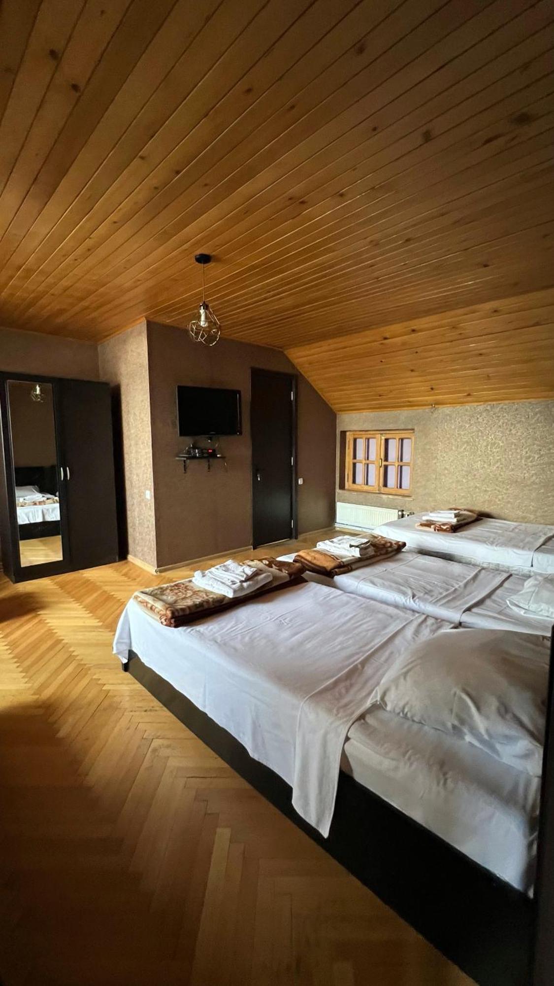 Duma Hotel Tbilisi Esterno foto